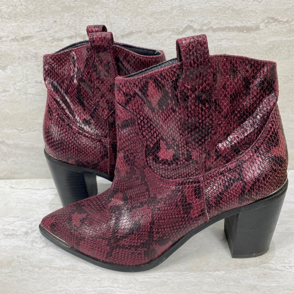 Steve Madden Zora Burgundy Snakeskin Ankle‎ Booties Women's Size 8M Western